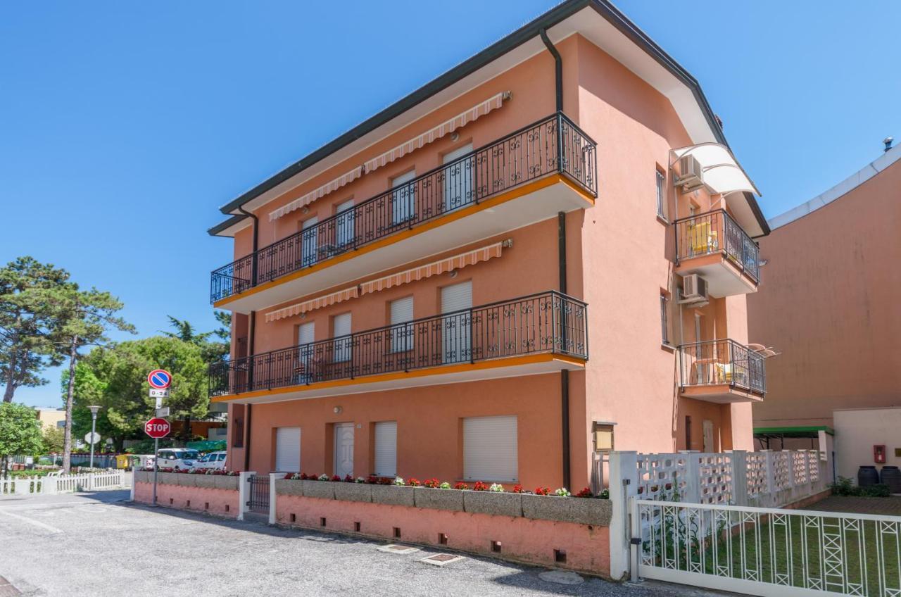 Appartamenti Calligher Bibione Exterior foto